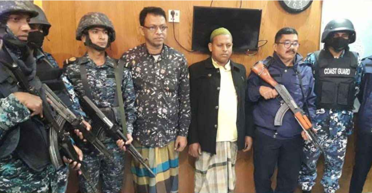 নোয়াখালীতে সাবেক চেয়ারম্যানসহ আটক ৭