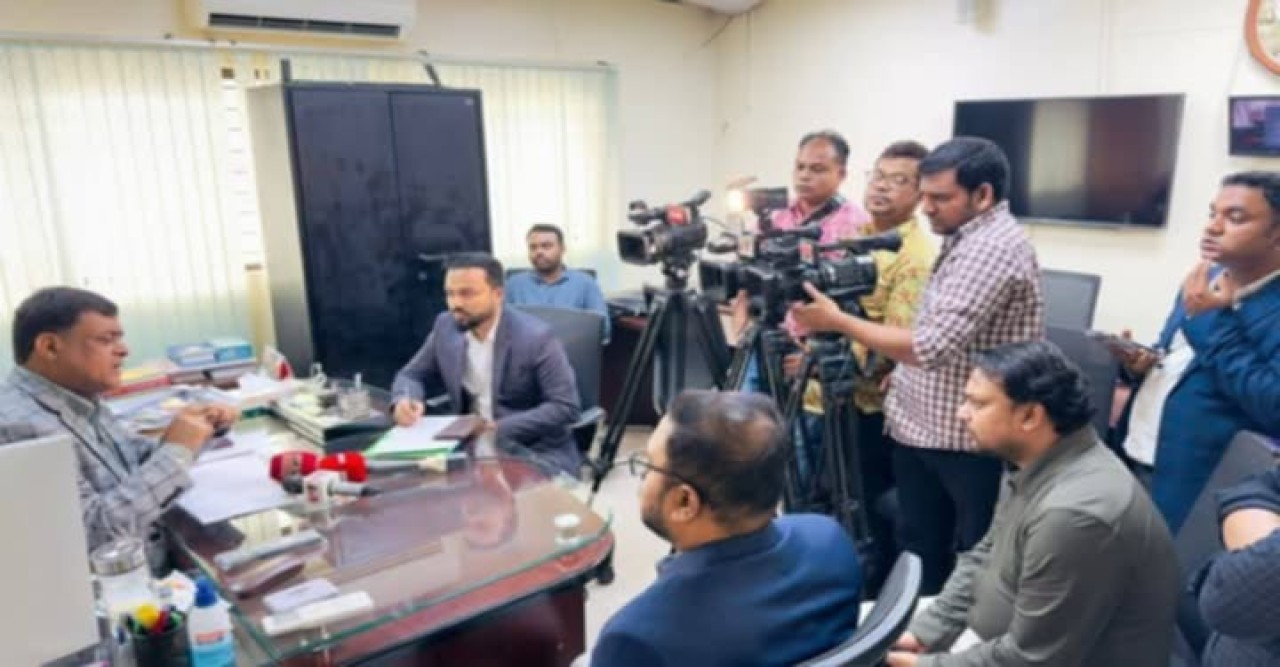 স্থানীয় সরকার প্রকৌশল অধিদফতরে দুদকের অভিযান