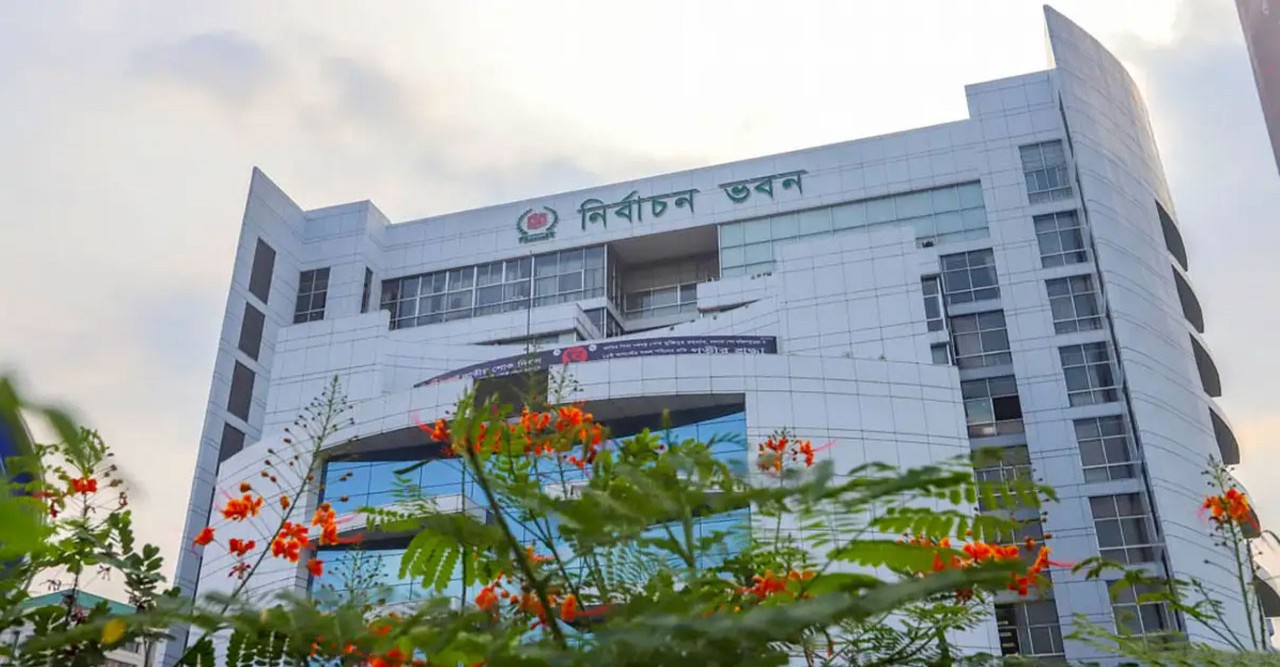 ১৭ লাখের বেশি নতুন ভোটারের হালনাগাদ তথ্য সংগ্রহ
