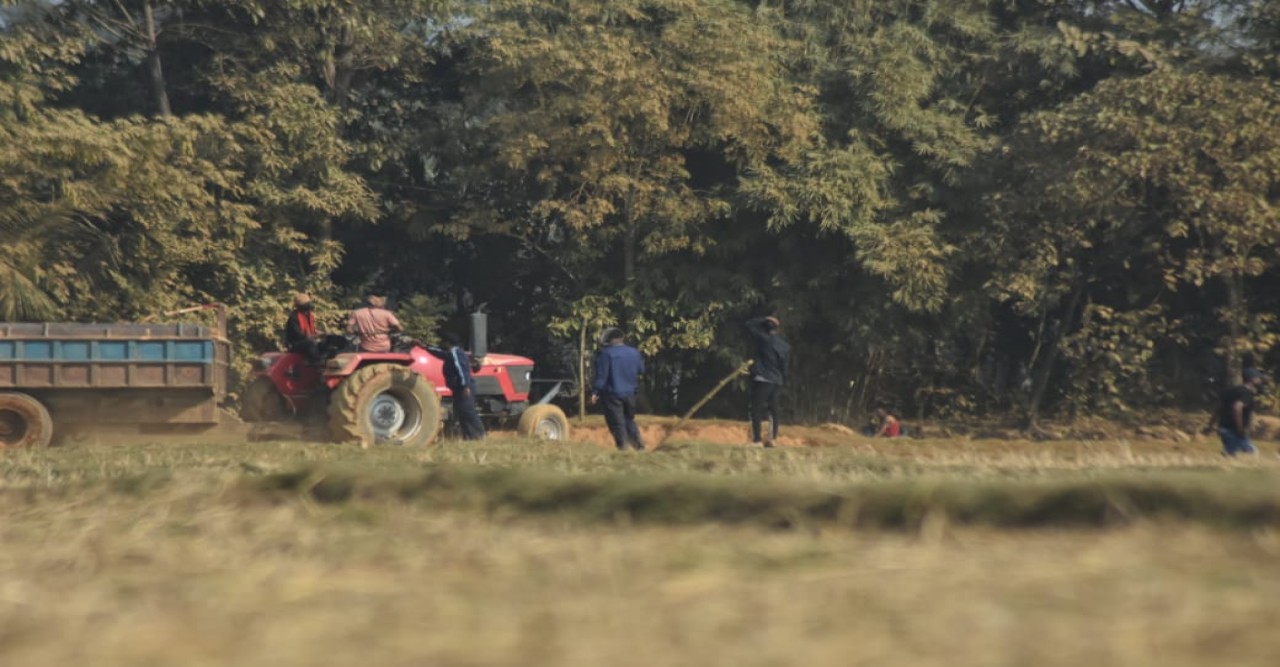কোম্পানীগঞ্জ শাহ আরেফিন রাস্তায় চাঁদাবাজির মহোৎসব
